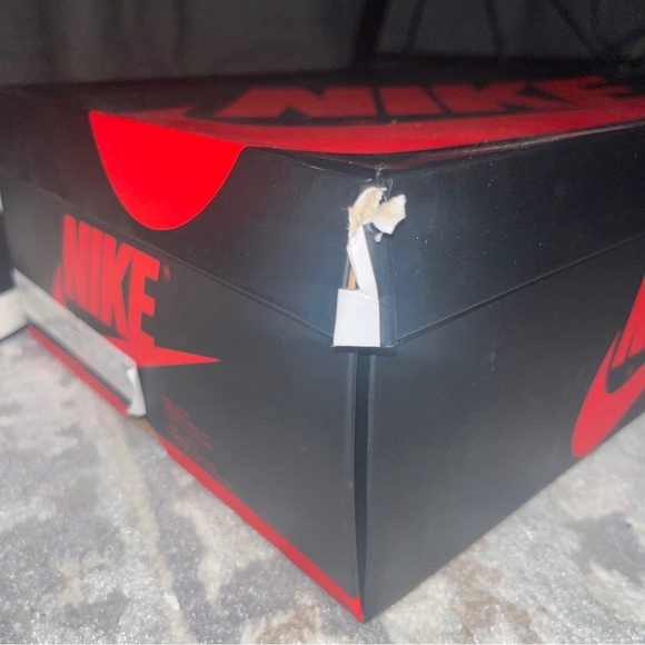 Jordan 1 High Dark Mocha - Picture 9 of 16